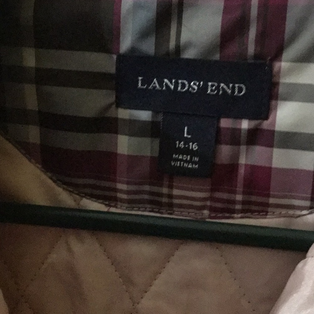 Vest - Picture 2 of 2